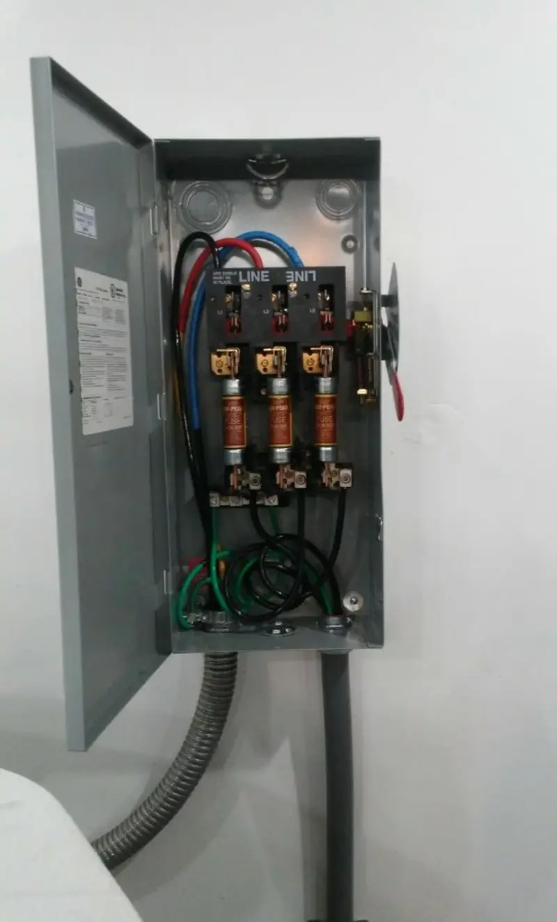 Three-phase disconnect switch installed for Electrical Wiring & Rewiring in Woodlawn Beach